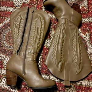Torrid Heeled Western Knee Boots 9.5WW
